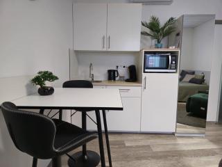 Offbase Lodging - 7