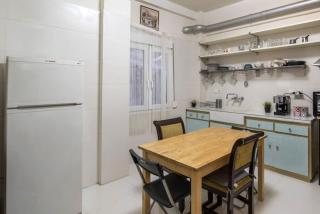 Spacious and bright apt in Eksarchia - 1