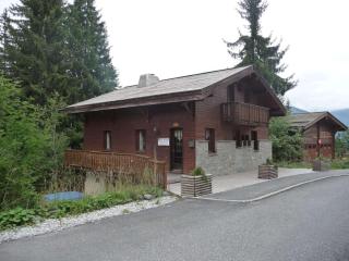Appartement neuf 5 pers avec terrasse et parking à La Tania - FR-1-513-83 - 8
