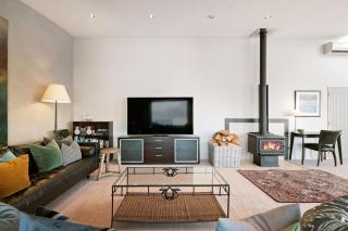 Lake Views and Luxury on Queenstown Hill 4 bedrooms, 3 and half bathrooms - Queenstown - 7
