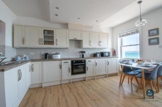 Bay Retreat - Esplanade sea views parking - Weymouth - 6