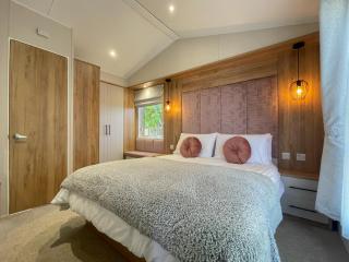 Luxury Coastal Bay Holiday Home - 7