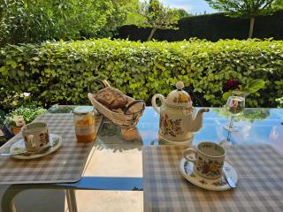 Aix centre, 2 room apartment garden, parking - 4