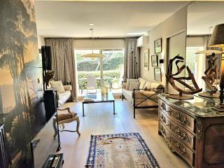 Aix centre, 2 room apartment garden, parking - 3