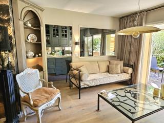 Aix centre, 2 room apartment garden, parking - 2