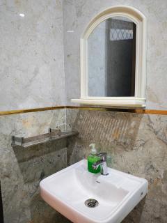 DK Homestay - Ayodhya - 4