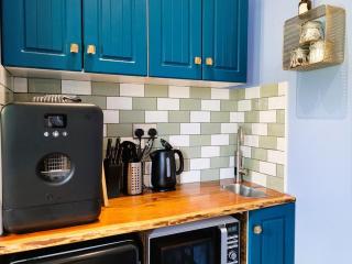 Bespoke Luxury Self Catering Dog Friendly Accommodation - 1