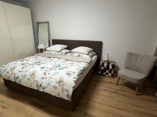 Stylish 1-bedroom condo close to exhibition square - Basel - 4