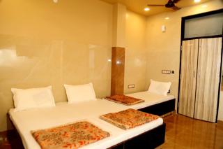 1 BHK Apartment in Sector 5 Rohini - 7