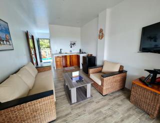 Tablas Seaview Homestay - Ferrol - 1