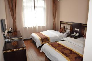 Holly's Hostel - Chengdu - 1
