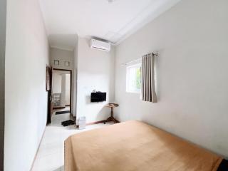 Guest House Kraton Mas - Pacitan - 9