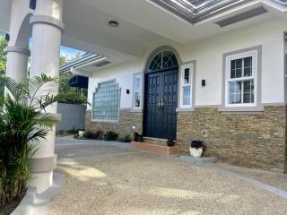 4BR Tagaytay House Staycation near Sky Ranch - 8