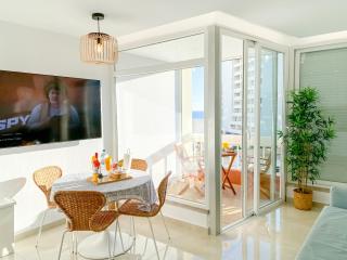 Luxury 2 min Beach with Balcony, Ocean view, Wifi, AC, SmartTV - Portimão - 1