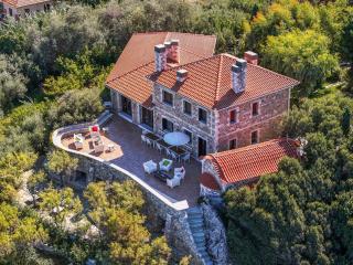 St George's House - 9