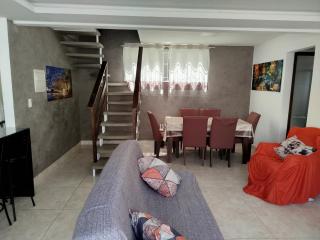 Casa próximo a Praia Morro das Pedras e Aeroporto com garagem para 2 carros - 7