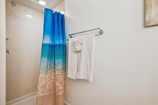 Shores of Panama 726 - 1BdBunks, Sleeps 6, Sunset View! Reserved Parking Space! Free Fun! condo - Panama City Beach - 5