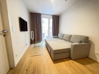 1-Bedroom Luxury Apartment in the Heart of Vienna with Kitchen - 6
