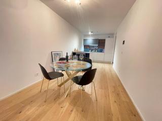 1-Bedroom Luxury Apartment in the Heart of Vienna with Kitchen and Parking - Wenen - 7