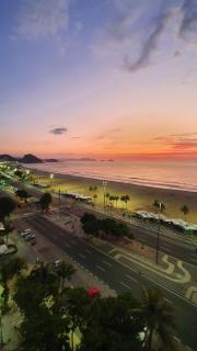 Lindo 4 quartos Coppacabana frente Mar - 0