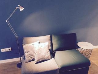 Central Studio 1300m from the beach - 3