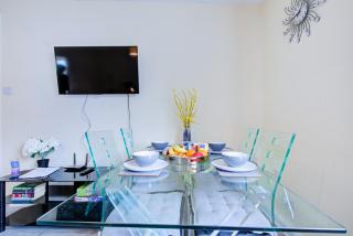 2 Bedroom Serviced Apartment Free Parking - Thornton Heath - 1