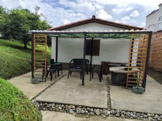 Casa de Campo Condina, hospedaje Familiar en la Naturaleza - Pereira - 8