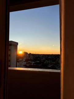 Ape 45m ar condicionado prox Shopping e centro - 9