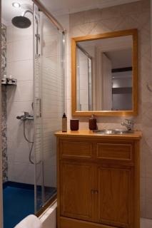 Bright Gem in Vibrant Popular Neighborhood - Athens - 2