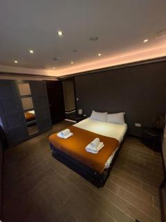 London Bridge Stay - 4