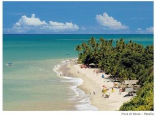 Charmoso lar a 1 quadra da praia, com 2 quartos - 0