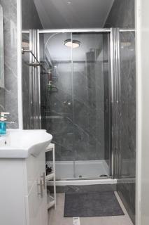 The entire 4 bedroom House near Victoria Park and in Bow London E3 - Londra - 3