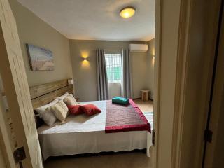 West Riviera - Centrally located apartment close to the beach with breakfast - Rivière Noire - 6