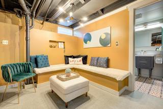 Broad Ripple Getaway, Hot Tub, King Bed, Walk to Shops, Bike the Monon - Indianapolis - 4