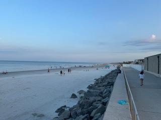 Ocean Front Condo With Pool Ground Floor - 4