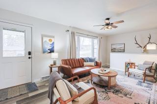 Carriage House - Saint Joseph - 0