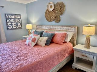 Hamlet Hideaway - Carolina Beach - 4