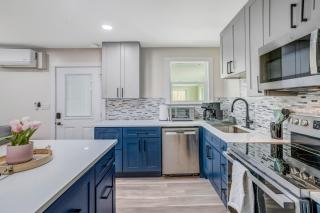 5842 Leslie-Charming, Cozy, Private 1bed1bath, Fenced Yard, Sunroom, Deck - Nashville - 8