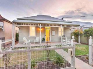 Schillington Cottage - 3