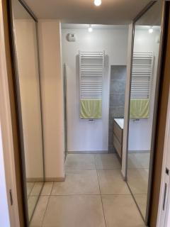 Large apartment with air conditioning, terrace and parking - 4