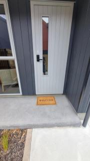 Modern trendy style & comfort - 1