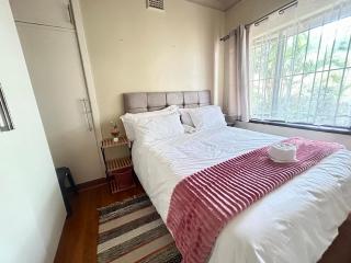 Peaceful Holiday Home - Self-Catering - Durban - 0