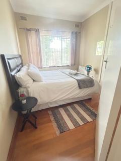 Peaceful Holiday Home - Self-Catering - Durban - 8