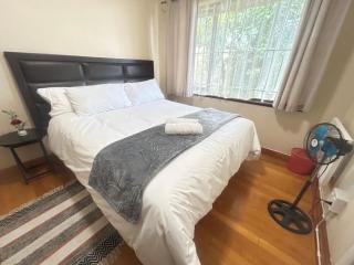 Peaceful Holiday Home - Self-Catering - Durban - 9