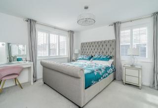 5 Bedroom Detached House in Milton Keynes - 4