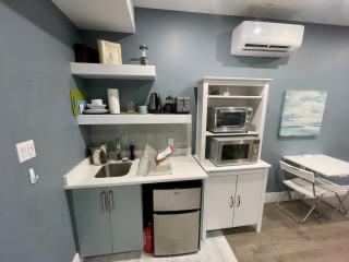 Long Lake Getaway - Quiet Accessible Suite with no Stairs / Steps - 6