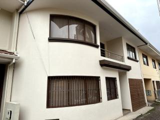 Beautiful and spacious luxury new house - 8