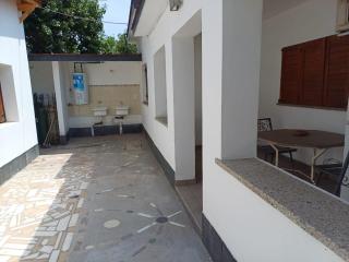 Los Luises - Departamentos Céntricos - 4