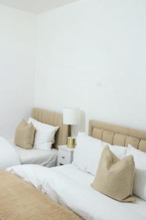 Cosy and stylish 3 bedroom house - Middleton - 6