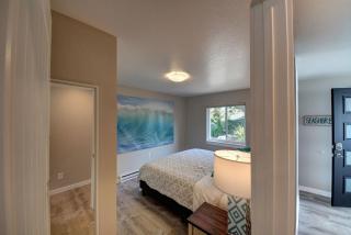 Oceanfront Arch Cape Home with Hot Tub - Arch Cape - 2